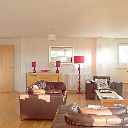 Dreamhouse Centre Hotell Edinburg