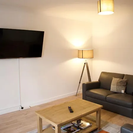 Modern 2 Bedroom Central * Edynburg