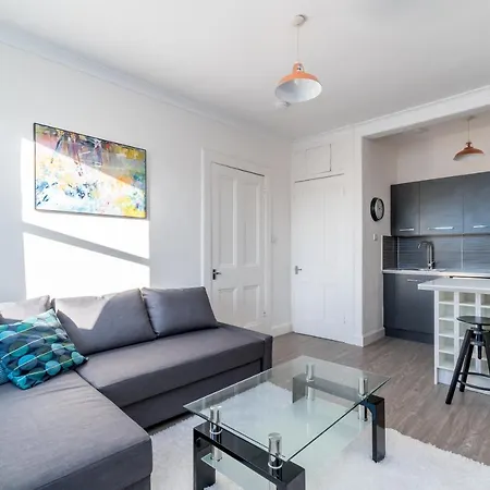 Silver Lining Luxury Holyrood Apt