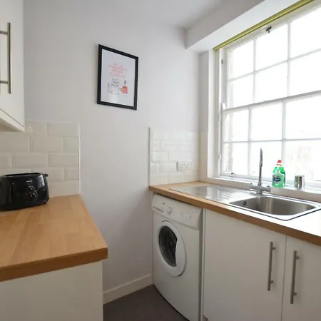 The Bolthole - Fantastic Old Town Location! Apartamento