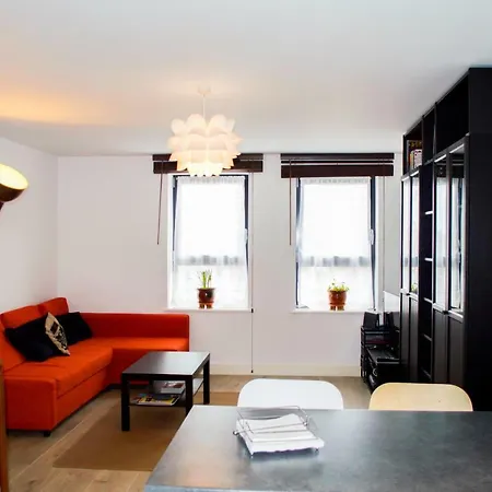 Spacious 2 Bedroom * Edinburgh