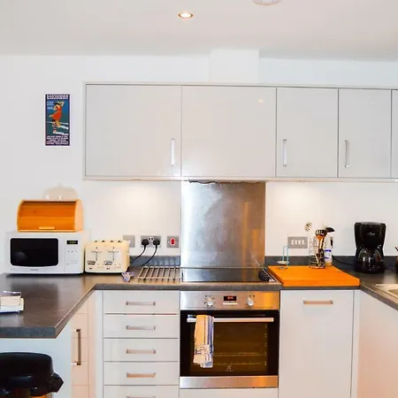 Apartment Spacious 2 Bedroom