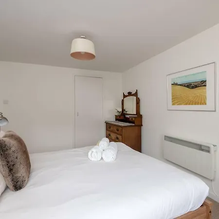 Apartment Joivy Loft At The Brewery With Free Parking Edinburgh