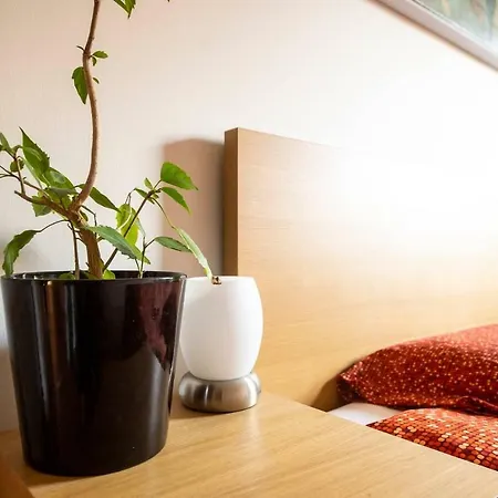 Apartment Holyrood Park For 6 Guests By Guestready Edinburgh