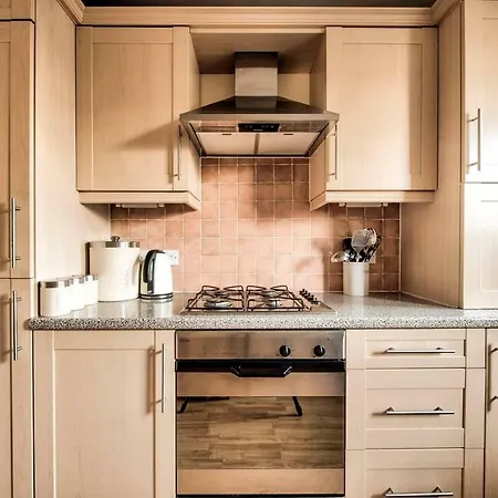 Holyrood Park For 6 Guests By Guestready Apartment