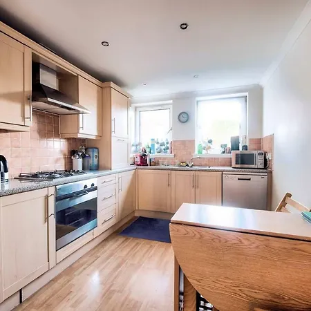 Holyrood Park For 6 Guests By Guestready Apartment