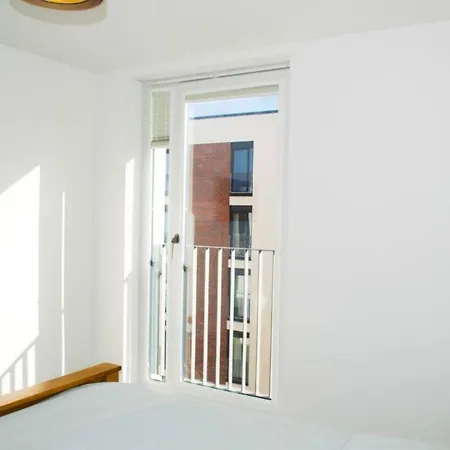 Modern 1 Bedroom