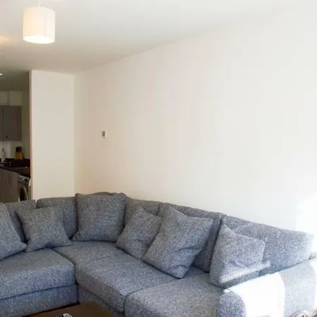 Modern 1 Bedroom
