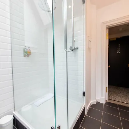 Linton Collection - The West Wing Apartament Edynburg