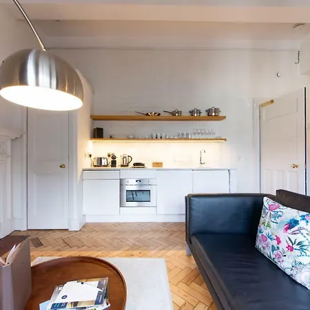 Linton Collection - The West Wing Apartment Edinburgh