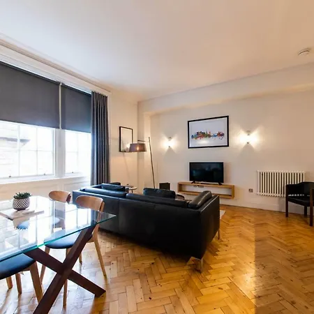 Linton Collection - The West Wing Apartament *