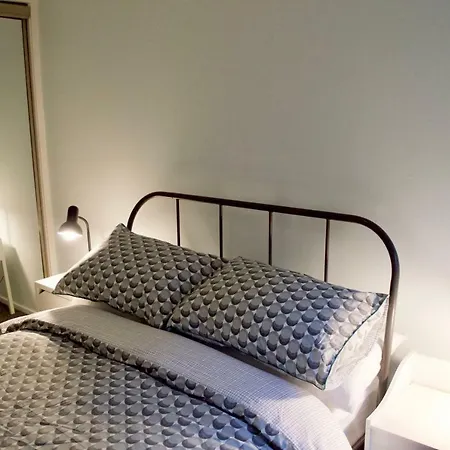 1 Bedroom Grassmarket Flat * אדינבורו