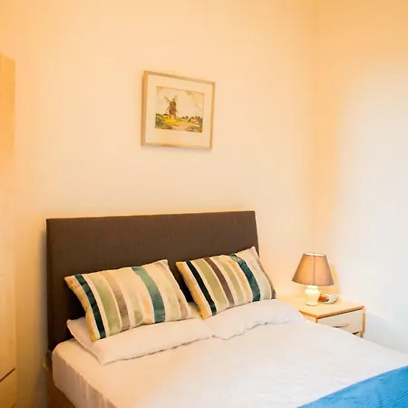 Bright 2 Bedroom In * 爱丁堡