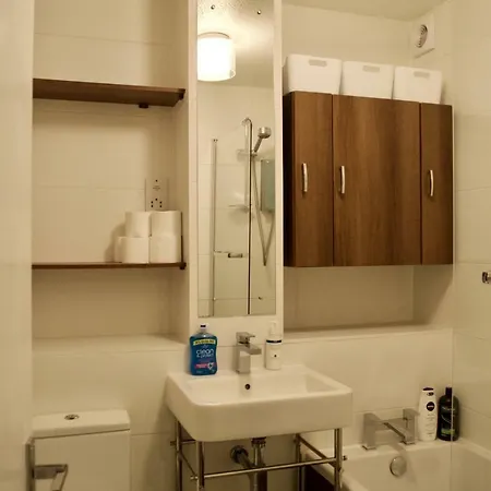 1 Bedroom Grassmarket Flat