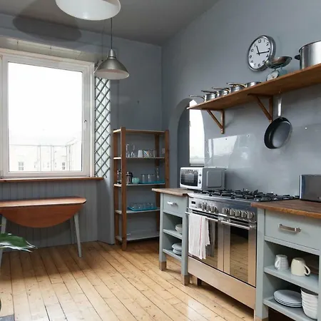Trendy Urban Retreat In *