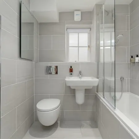 Destiny Scotland - Royal Mile