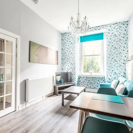 Bright One Bed For Four In Morningside Appartement Edinburgh