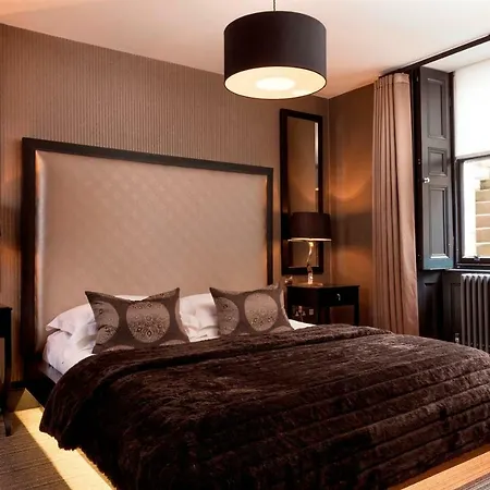 The Chester 5*