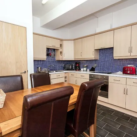 Crabbies Warehouse Apartment *
