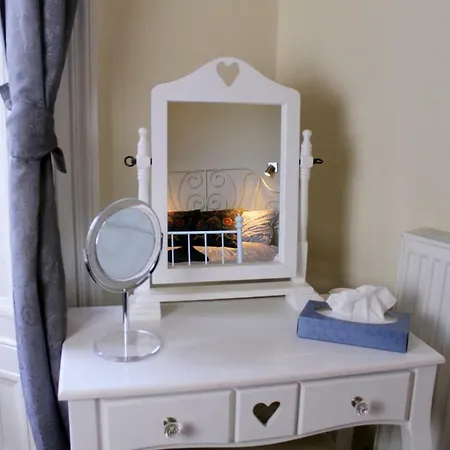 Silver Lining - Gilmore House With Parking & Garden Edimburgo