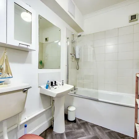 Apartamento Guestready - Spacious 2br In New Town 4 Min From Tram!