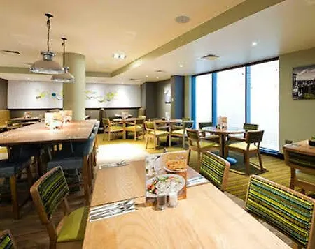 Premier Centre Royal Mile