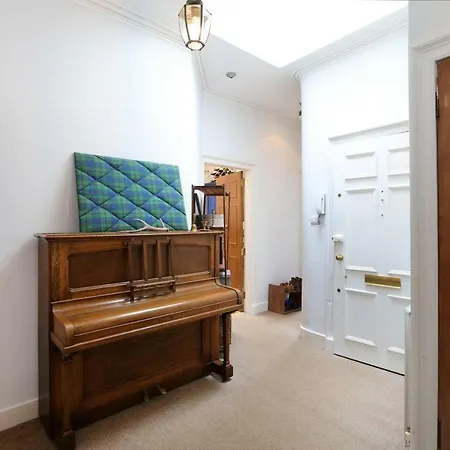 شقة Traditional Scottish 2 Bed In Historic New Town *