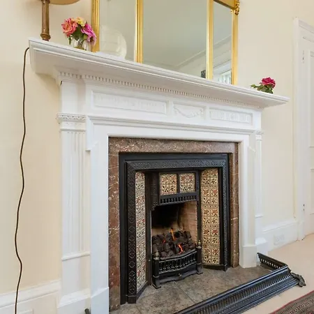 Lovely New Town 2-bedroom Flat With Fireplace 公寓 爱丁堡