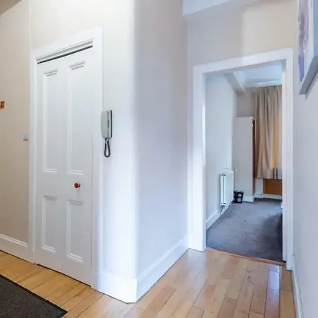 Cosy Apartment, Close To City Centre! Appartement *