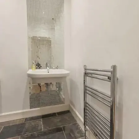 Apartment 2 Double Bedroom Luxury Apartment Near The Meadows Edinburgh