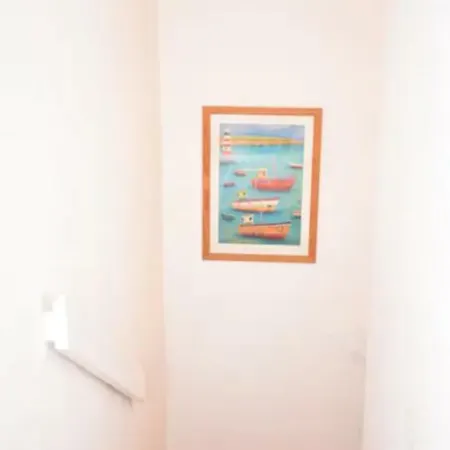 Bright And Spacious 2br House At The Waterfront *