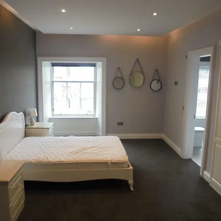 شقة York Place Oasis 3 Bedroom Luxury Apt
