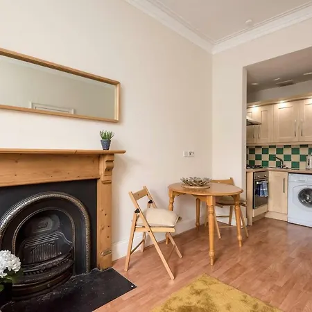 Διαμέρισμα Central And Warm In Edinburgh's West End Εδιμβούργο