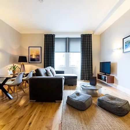 Linton Collection - 28 North Bridge *