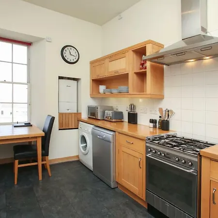 3 Bedroom Flat In City Centre شقة