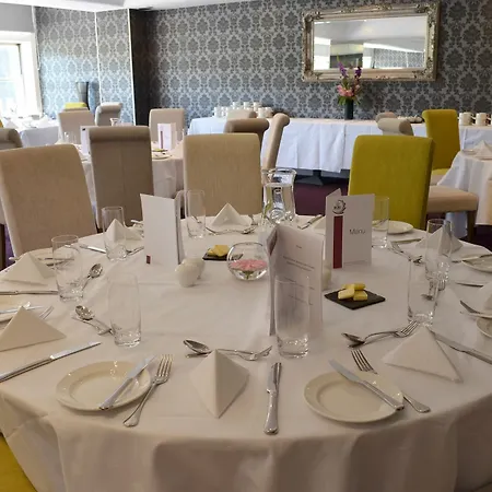 Отель 100 Princes Street 5*