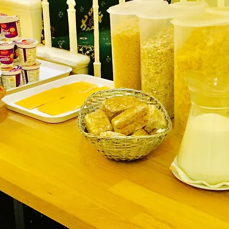 Merith House Hotell 3*