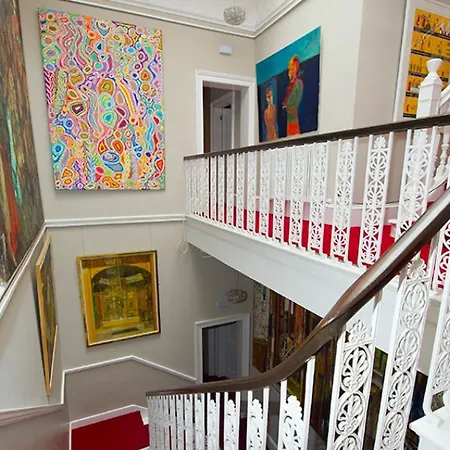 24 Royal Terrace 4* Edinburg