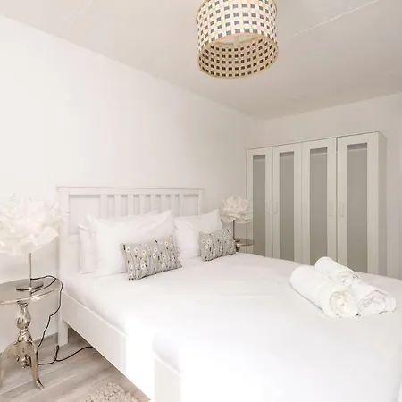 Lovely 1-bedroom Apt In The Heart Of Stockbridge Apartment *