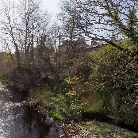 Lovely 1-bedroom Apt In The Heart Of Stockbridge Apartment