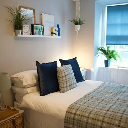 Central Garden Flat Sleeps 4 Perfect Location Εδιμβούργο