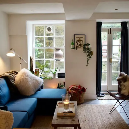 Central Garden Flat Sleeps 4 Perfect Location Διαμέρισμα *