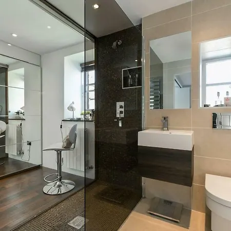 Stylish 1 Bedroom Apt Close To Princes Street *