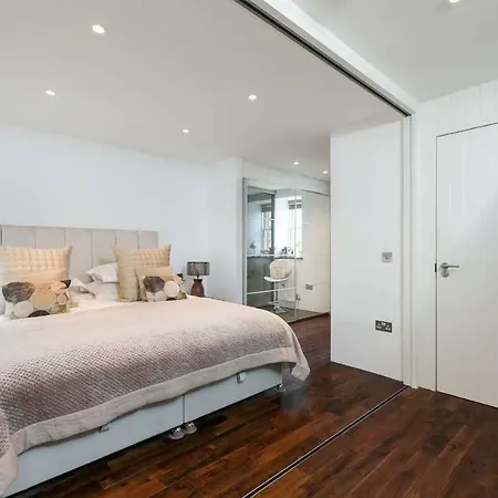 Daire Stylish 1 Bedroom Apt Close To Princes Street