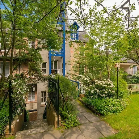 Cute 2-bedroom Apt With View Of The Castle * Edinburgh