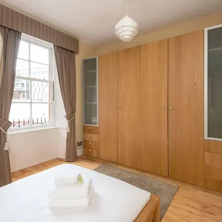 Cute 2-bedroom Apt With View Of The Castle * Edinburgh
