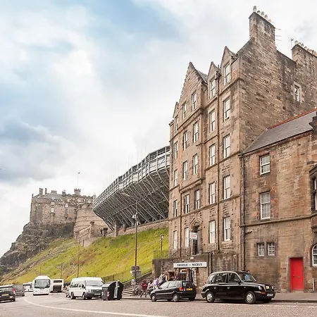 Castle Esplanade By Reserve