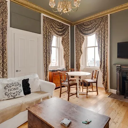 Apartment Castle Esplanade By Reserve