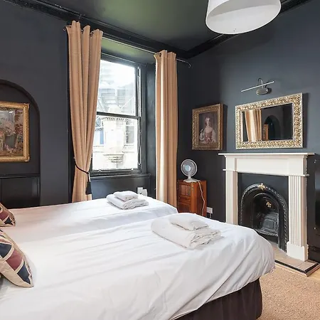 Castle Esplanade By Reserve Apartment
