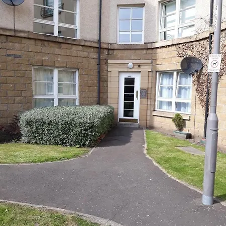 Apartment 142-2 Broughton Road Edinburgh